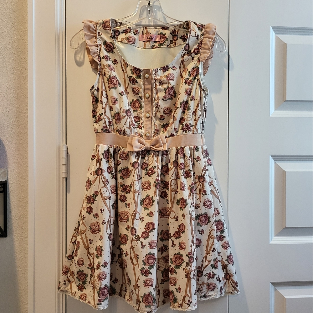 Adorable Ank Rouge floral dress